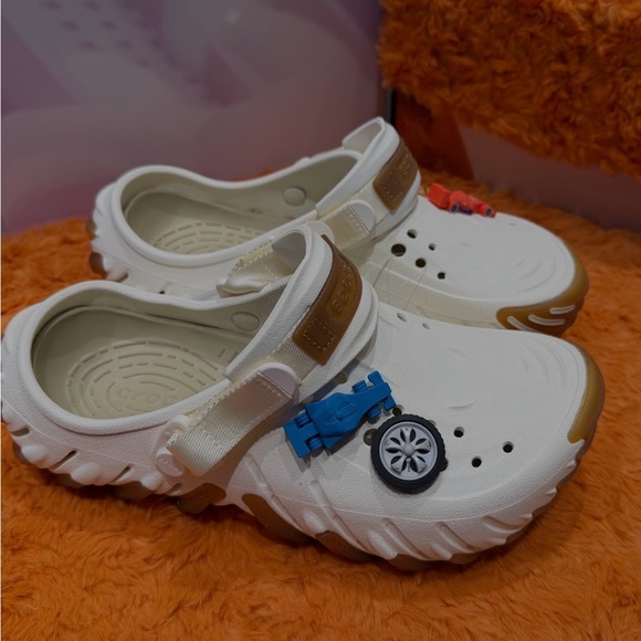 CROCS Other - ✨Host pick✨CROCS Echo Gum RO Clog collection Chalk Clogs size M9/ W11